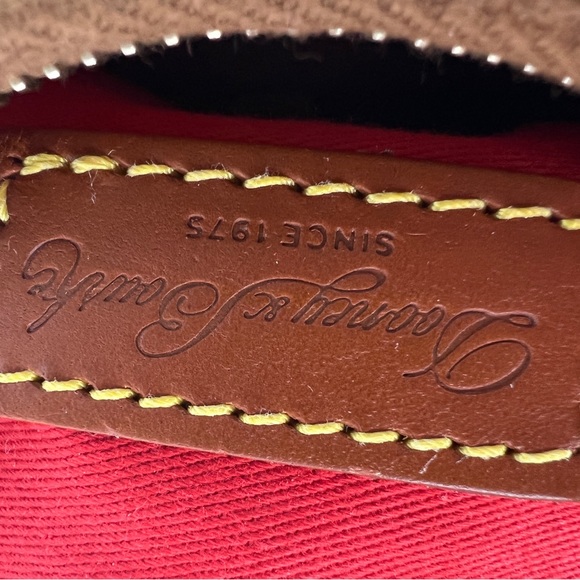 Disney Dooney & Bourke Retro Mini Barrel Crossbody Purse Bag WDW Magic Kingdom - Picture 12 of 14